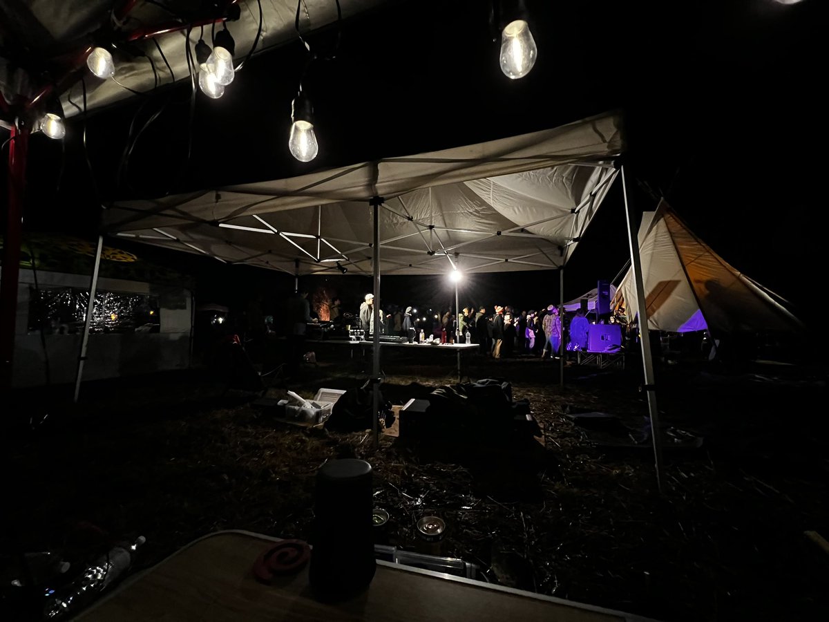 alkalischaft's tweet photo. これ、火事じゃなくて、キャンプファイヤーなんだぜ。
#CBJAM
#大江町
#秋フェス https://t.co/oPj4WHx0fz