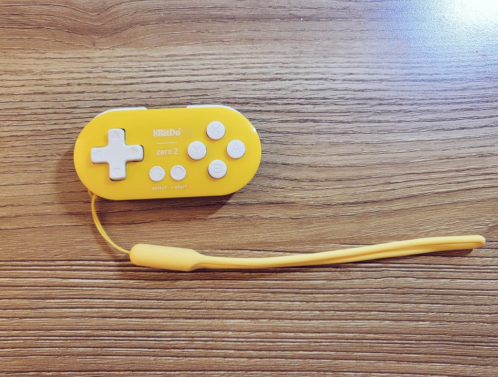 8BitDo Zero 2 Bluetooth Gamepad - Yellow Edition