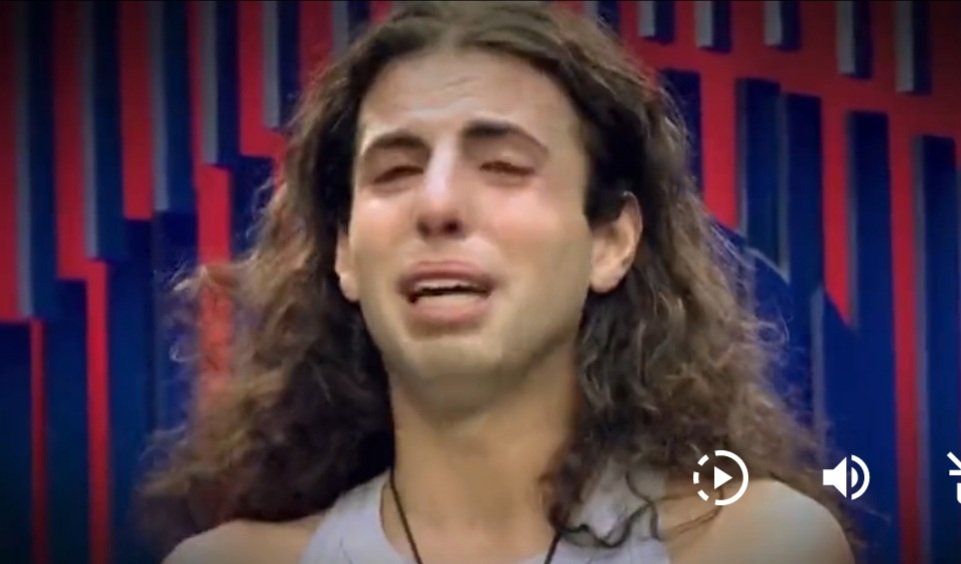 Brujaycotilla's tweet image. Ay que Albert nos monta otro drama al ver los porcentajes 😂
#GHVIPDBT4