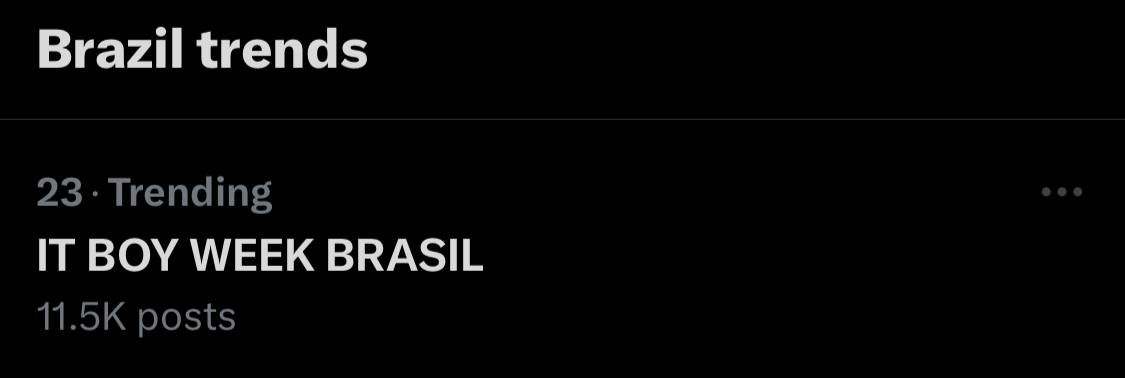 BARMYSTREAM's tweet photo. 🔥 | MUTIRÃO ESQUENTA

Aniversário do patrão chegando e não tem nada melhor do que comemorar colocando os trabalhos dele em destaque

Comente:
• 10 filmes
• 5 músicas

▪️ Moletom FACE: https://t.co/nt5d4PIATg

#⃣ Use:
IT BOY WEEK BRASIL
#JIMINWEEKD1 https://t.co/AM8BeDvOlX