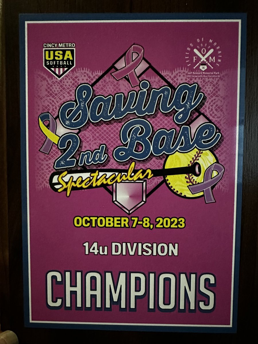 LilyBittner622's tweet photo. Saving 2nd Base Spectacular Champions! Awesome TEAM effort!! ❤️🥎🖤#smashhouse https://t.co/ZP88osUBuQ