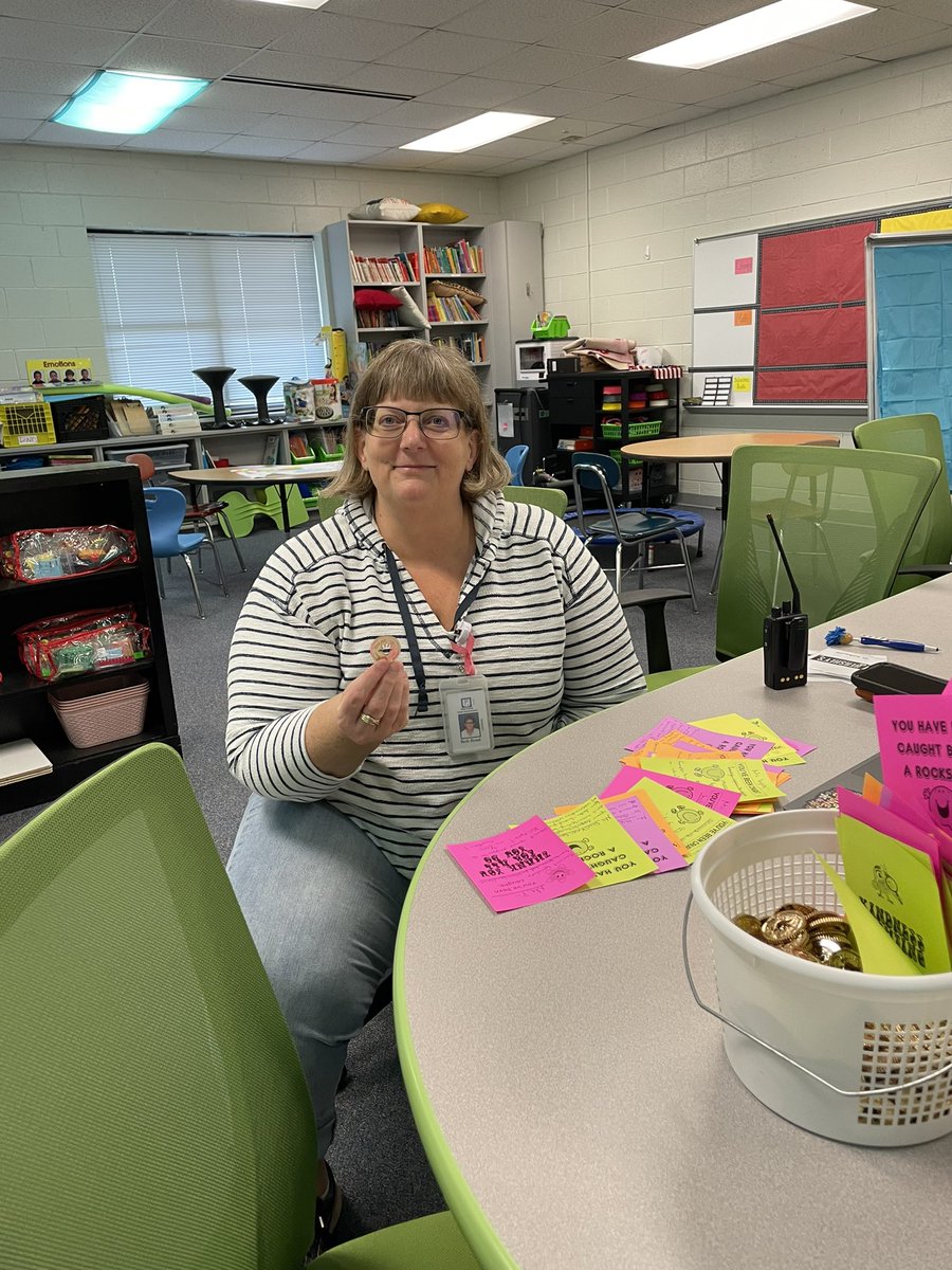 BridgesProgram's tweet photo. @BridgesProgram launched our Staff Store on Friday! Team members write cards of affirmation and gratitude to each other. Gratitude cards are coupled with a kindness coin. Save your coins for Friday treats! Thank you Sunshine Committee! @WCPSSTSP @WCPSS @NorthwestWCPSS https://t.co/tmuyapfHWY