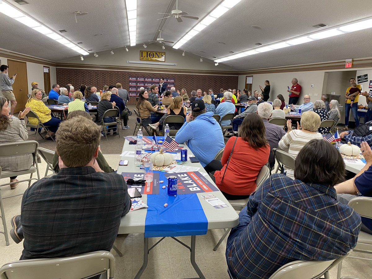 SarahforIowa's tweet photo. .@MattBlake_IA kicking off his campaign for the Iowa State Senate Seat representing Urbandale/Johnston. Show him some support!https://t.co/SC4Q3LheWu https://t.co/1bywC7wiLQ