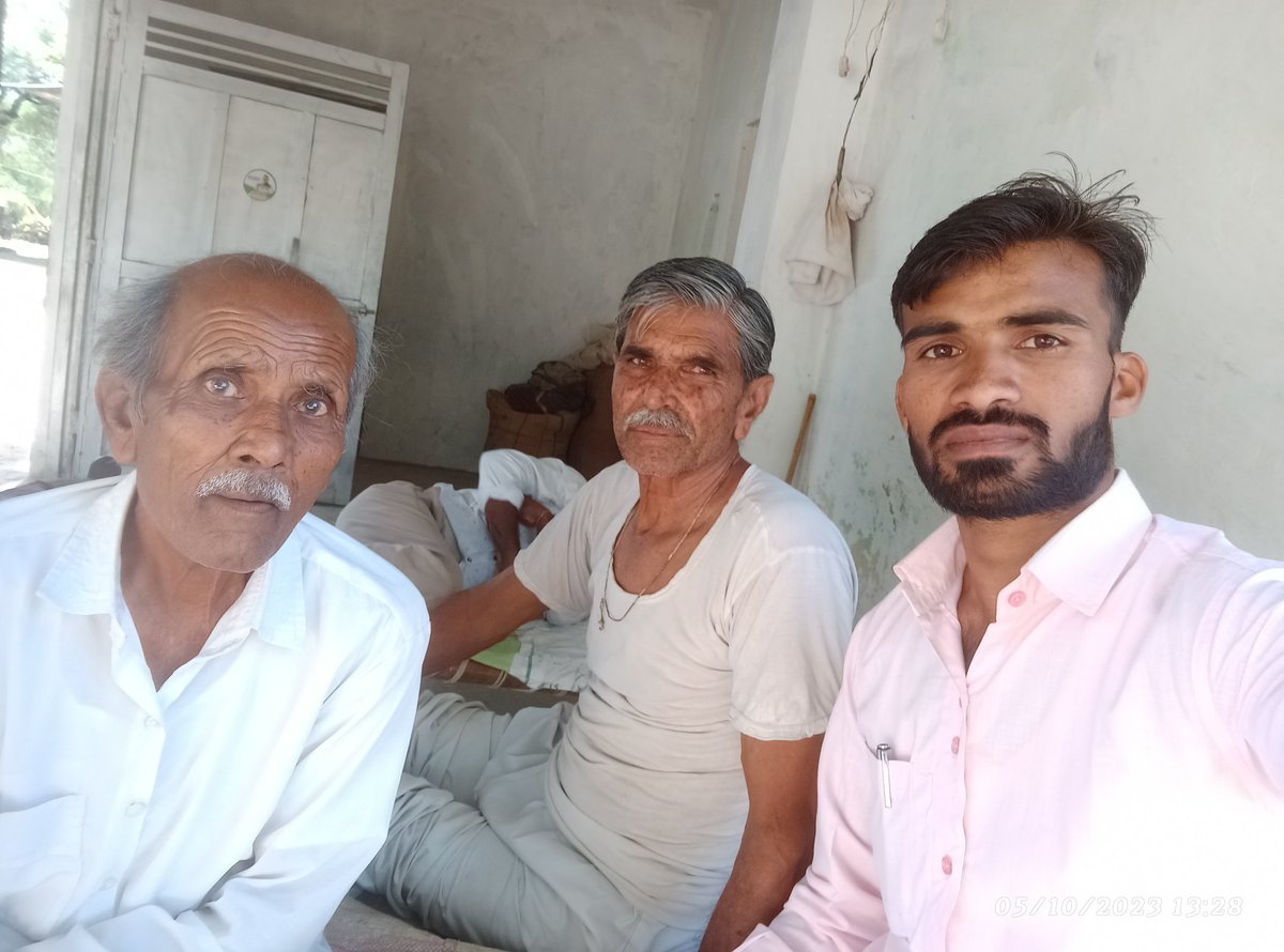 GOPAL3035's tweet photo. 40% से अधिक विकलांग व 80 से ज्यादा उम्र के मतदाताओं का सर्वे करते हुए 
जनसेवा मित्र गोपाल 
विकासखंड नलखेड़ा 
#Chohanshivrajsingh
#Cmjansampark
#Connectlokesh
#Shubhambhawsar 
@CMYIP_
@cmyip_agarmalwa
@CollectorAgar
@JansamparkMP https://t.co/8ZH9Bky0Hb