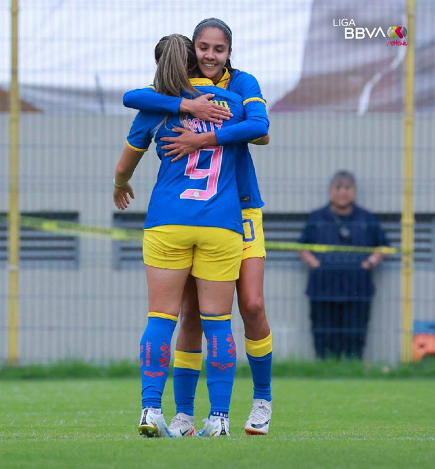 HTrickk's tweet photo. El #AméricaFemenil arrasó 5-2 al #FCJuárezFemenil con dobletes de #KattyMartínez y 🇪🇸 #AndreaPereira y gol de #CasCuevas y se puso a 1 punto del líder #TigresFemenil Las #Águilas han asegurado su lugar en la liguilla y van por el bicampeonato, ¿podrán obtenerlo? https://t.co/4K76N6x2me