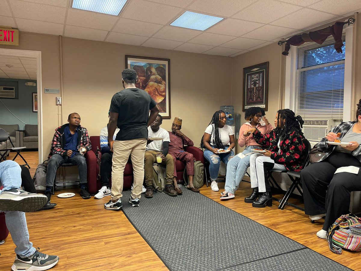 ud_bgsa's tweet photo. We had an amazing time at the BGSA Back to School Social! Great food, tons of laughs, and new friends. 🍂 Stay tuned for more excitement coming in October!

Big shoutout to @udcbc for being such fantastic hosts and a huge thanks to @udstudentdiversity for sponsoring our meal! 🙌 https://t.co/QFmZJYeBBz