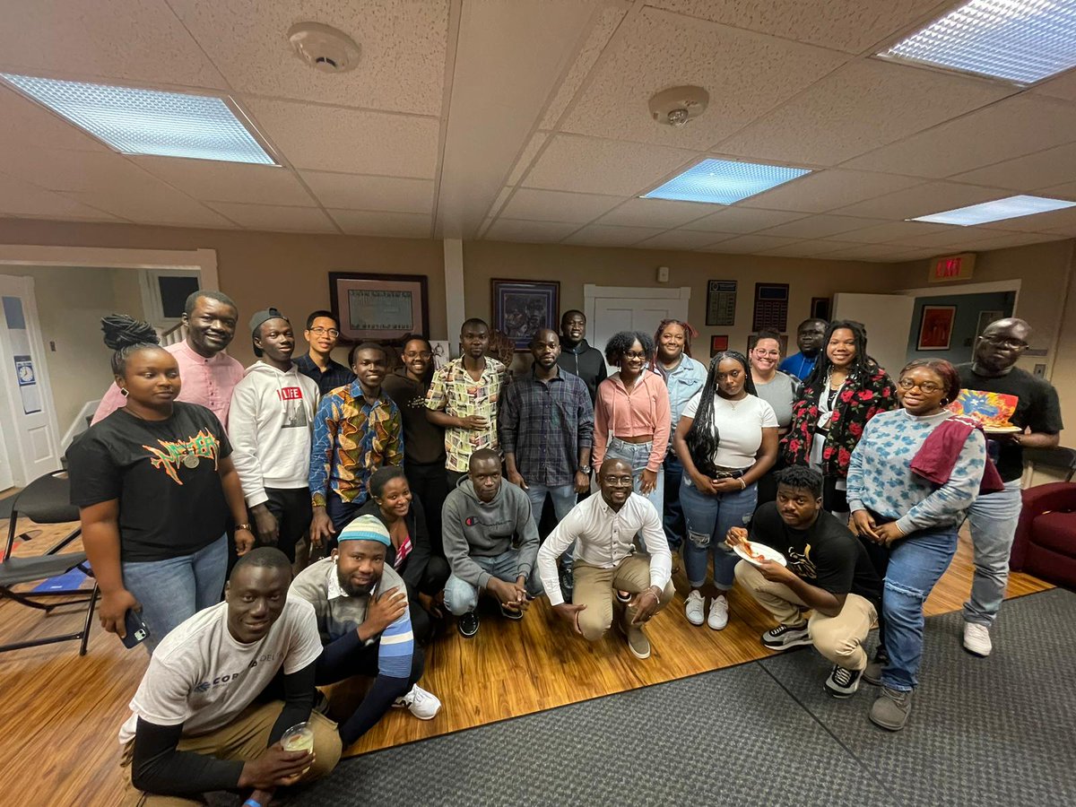 ud_bgsa's tweet photo. We had an amazing time at the BGSA Back to School Social! Great food, tons of laughs, and new friends. 🍂 Stay tuned for more excitement coming in October!

Big shoutout to @udcbc for being such fantastic hosts and a huge thanks to @udstudentdiversity for sponsoring our meal! 🙌 https://t.co/QFmZJYeBBz