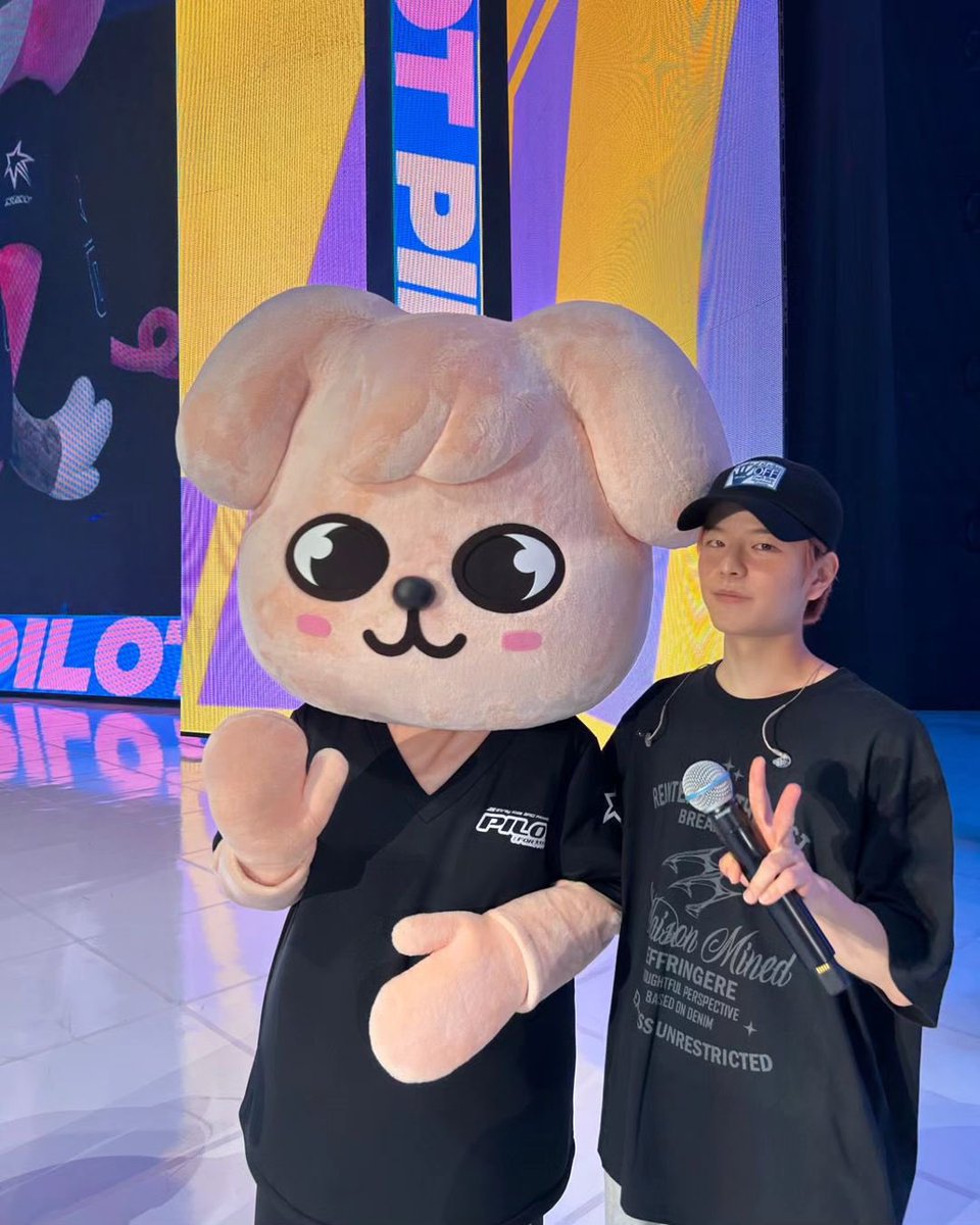 TSMSK_'s tweet photo. @kooky__official I nominate #Seungmin from #StrayKids for the #BestModelForCap of kpop idol! #KookyRanking #KookyGallery 💖 https://t.co/XLl4Bz9i2T