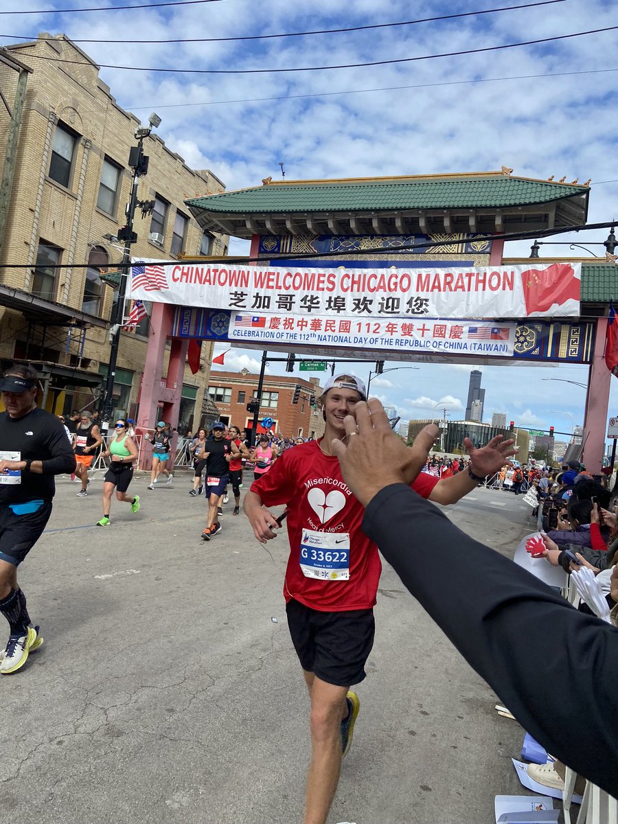 JayLabuda's tweet image. Congratulations to my son Zach and the Misericordia Heart Racer Team!  They raised over $150k for Misericordia while completing the Chicago Marathon.  Super proud - Well done!