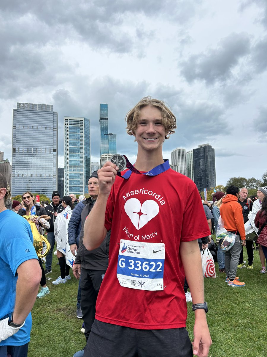 JayLabuda's tweet image. Congratulations to my son Zach and the Misericordia Heart Racer Team!  They raised over $150k for Misericordia while completing the Chicago Marathon.  Super proud - Well done!