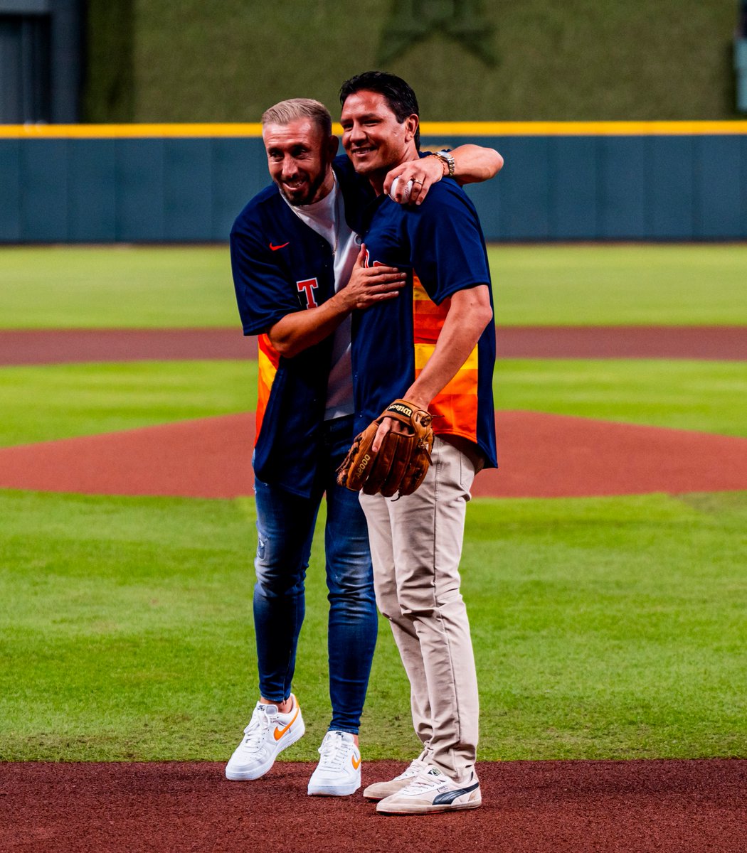 astros's tweet photo. Houston Dynamo legends 🤘 https://t.co/Qp1lE8RTXr