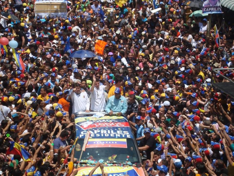 Todo mi respeto y consideración con mi hermano <a href="/hcapriles/">Henrique Capriles R.</a>, por su sensatez, valentía y desprendimiento, demostrando su talante democrático en pro de la UNIDAD. Injustamente inhabilitado, abre responsablemente espacios y da pasos firmes por Venezuela. 

Solo 13 días nos separan