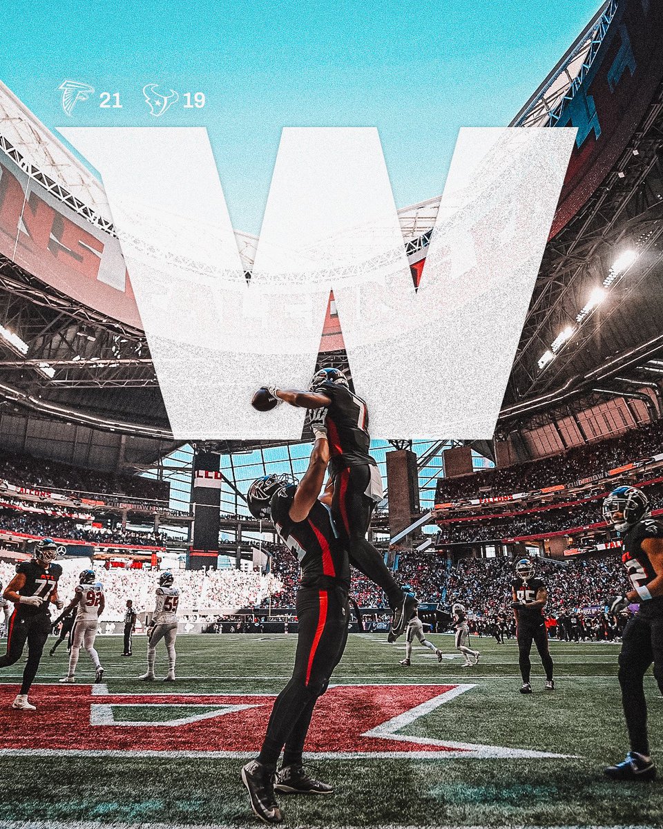 AtlantaFalcons's tweet photo. Flying high https://t.co/VJLDUkx0nX