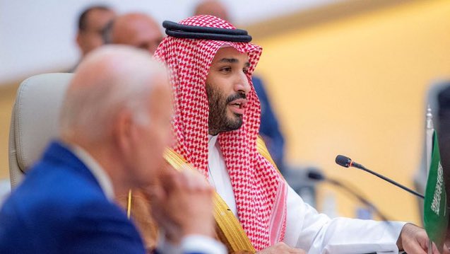 Comando_Activo1's tweet photo. 🔴 ÚLTIMA HORA | Arabia Saudita pone fin a “todas las negociaciones” sobre la normalización con #Israel.

Arabia Saudita ha informado al secretario de Estado estadounidense, Antony Blinken, que "pondrá fin a todas las negociaciones" sobre la normalización de las relaciones con Israel, informa el periódico israelí The Jerusalem Post.

#Riad indicó, en una carta dirigida a la administración Biden, que “el carácter extremista del gobierno israelí de derecha socava cualquier posibilidad de acercamiento con los palestinos y, por tanto, con los saudíes”.

Esta información confirma la existencia de contactos entre saudíes e israelíes bajo la égida de Washington.

Vía @ECSaharaui__
