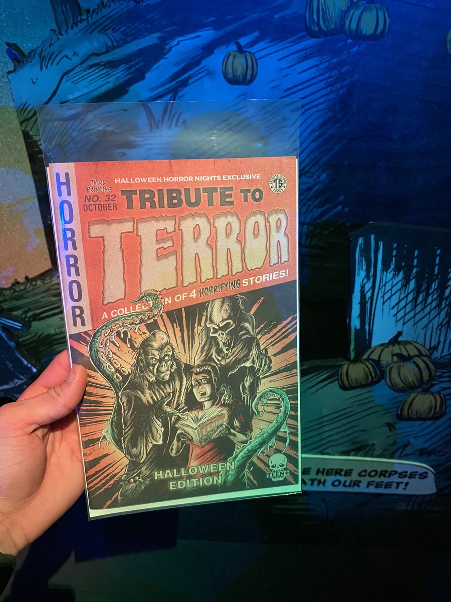 EvilTakesRoot's tweet photo. Third printing! @Skipper_Hoss come on lol! #HHN32 #TributeToTerror #HHNOrlando #NeverGoAlone https://t.co/bm5mxDw4gn
