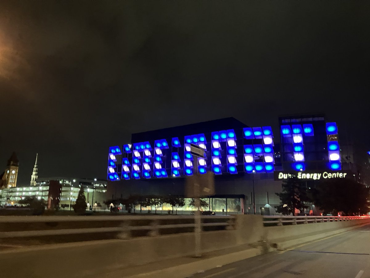 jeffreysms's tweet image. Symbols matter. Thank you to the City Manager for agreeing to light the Cincinnati sign in blue and white tonight and the next few nights in solidarity with the people of Israel at this most difficult time