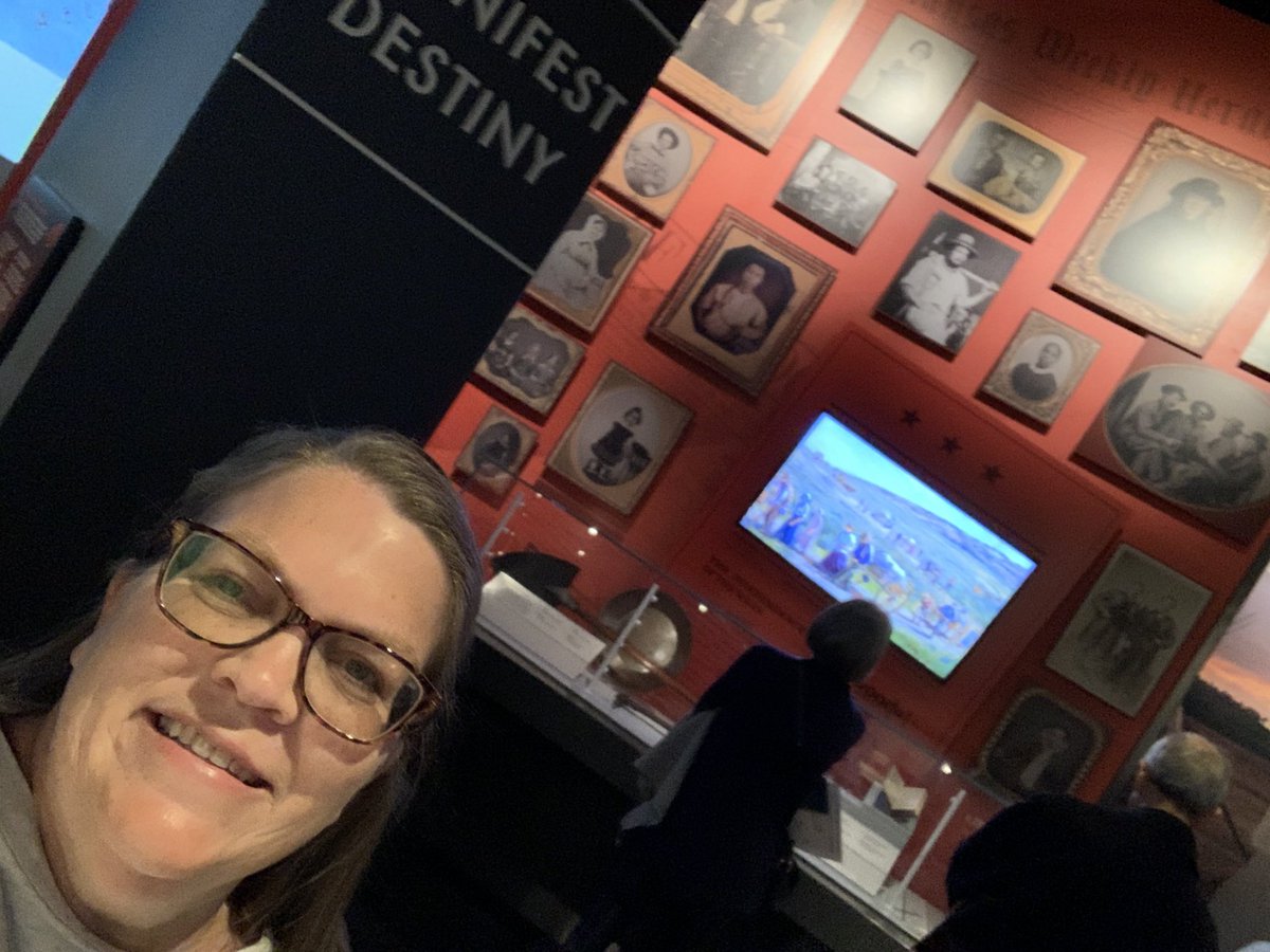 Learning never stops- exploring the museum <a href="/GatewayArchSTL/">Gateway Arch</a> and soaking in the info on Westward Expansion for me &amp; <a href="/FarmerDragons/">Farmer Elementary</a>
