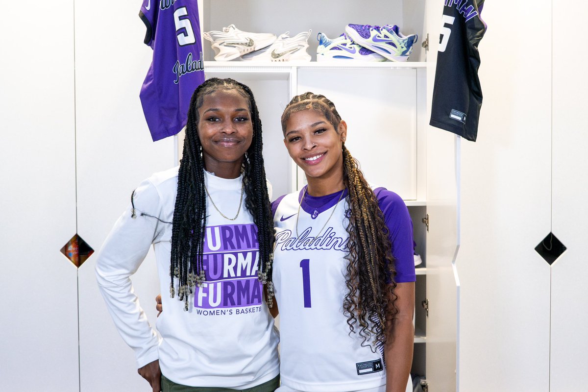 SamariaTaylor13's tweet photo. Had a great time with my family this weekend on my Official visit to Furman University💜 #100%committed @FurmanWBB @Coach_Curtis_FU @CoachAmber_ https://t.co/tOMlMUMecM