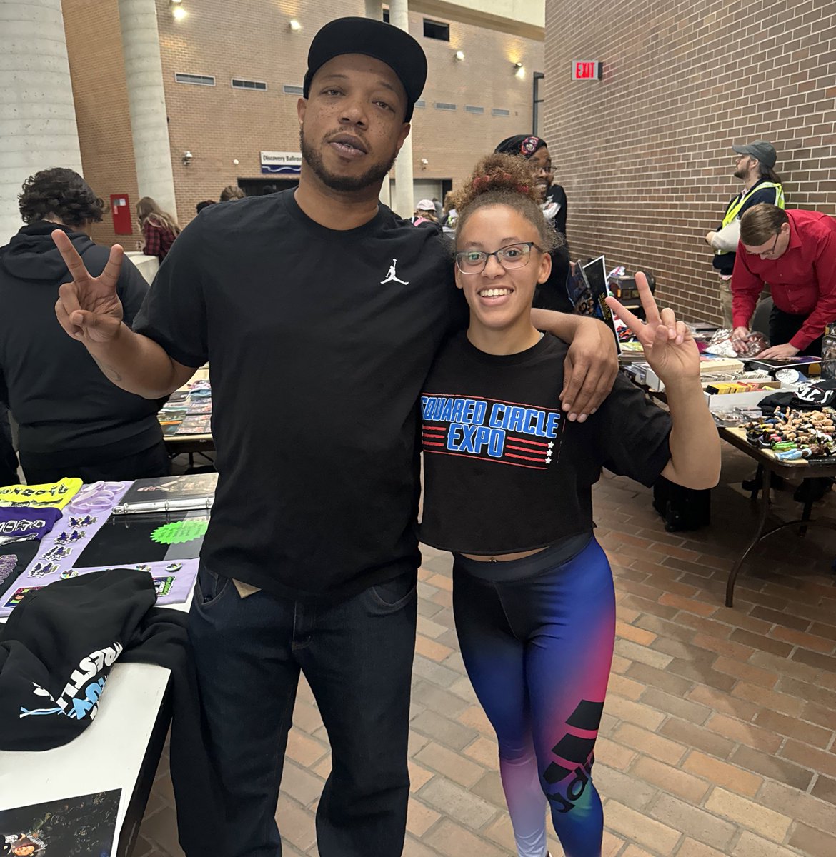 WeLuvWrestling1's tweet image. Friday ⏭️ Sunday #IndyStar #WeekendLuv @Armstrong18Rach