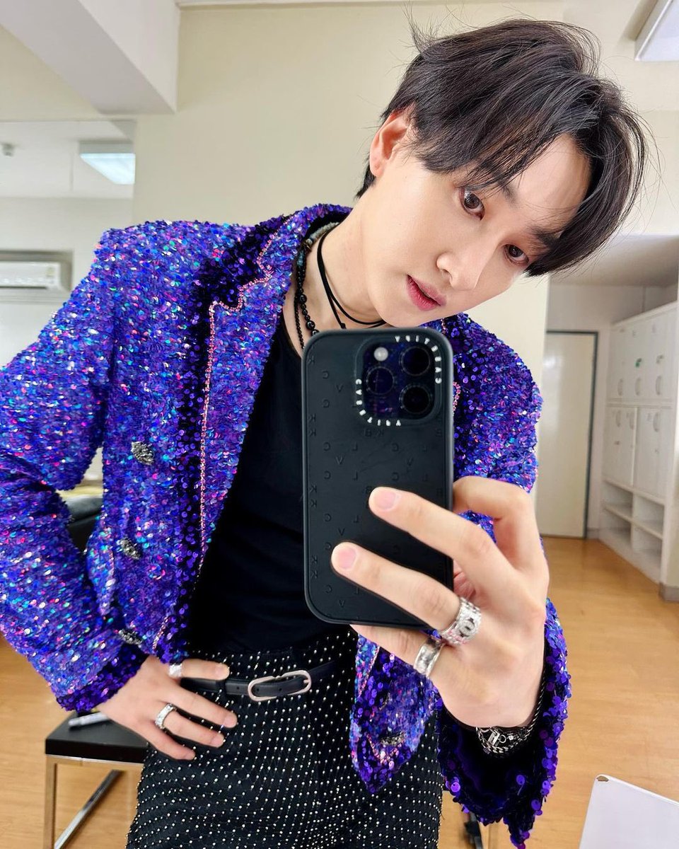 É ELE!!!!!!!!!!! Atualização do #EUNHYUK em sua NOVA conta do instagram @/be4eunhyuk! 

“Restart 🔥”

Bem-vindo de volta 😭🥺🫶🏻