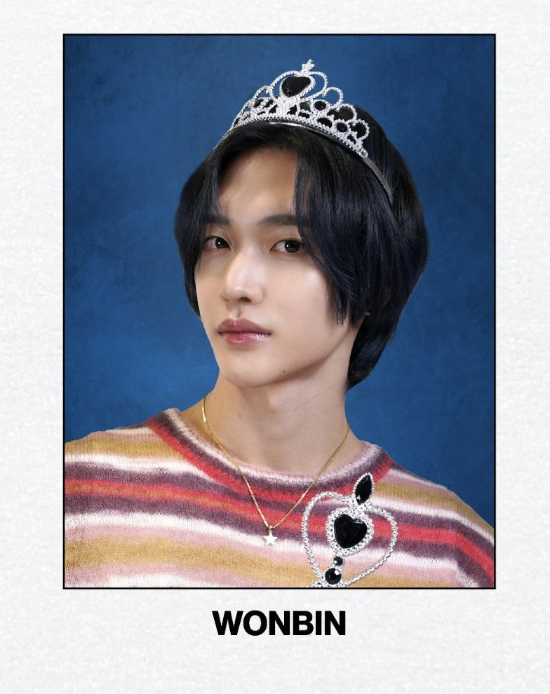 parkwonbinpics's tweet photo. RIIZE #KCONYearbook 🫅🏻🪄

#원빈 #WONBIN https://t.co/bI9zQ4uwf9