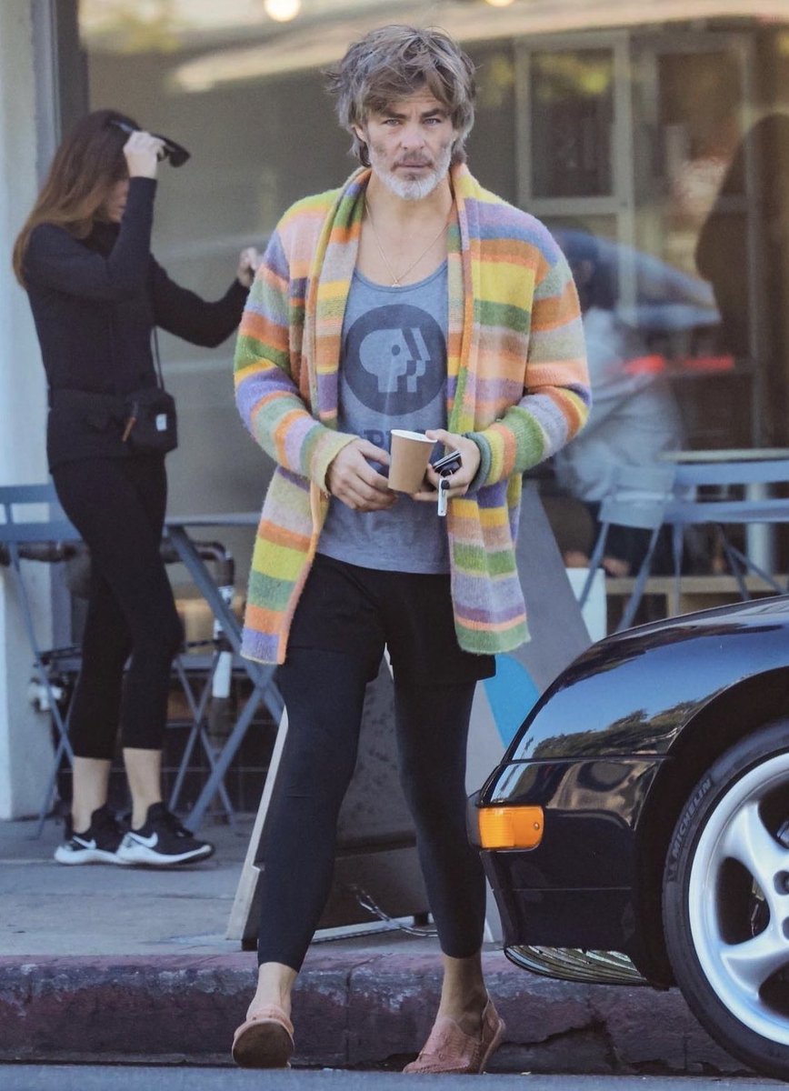 hellotorifletch's tweet photo. Me: Moves to the suburbs after 15 years in the city, but vows to stay young and hip no matter what. 

Also me: https://t.co/M6p3RxNXmy