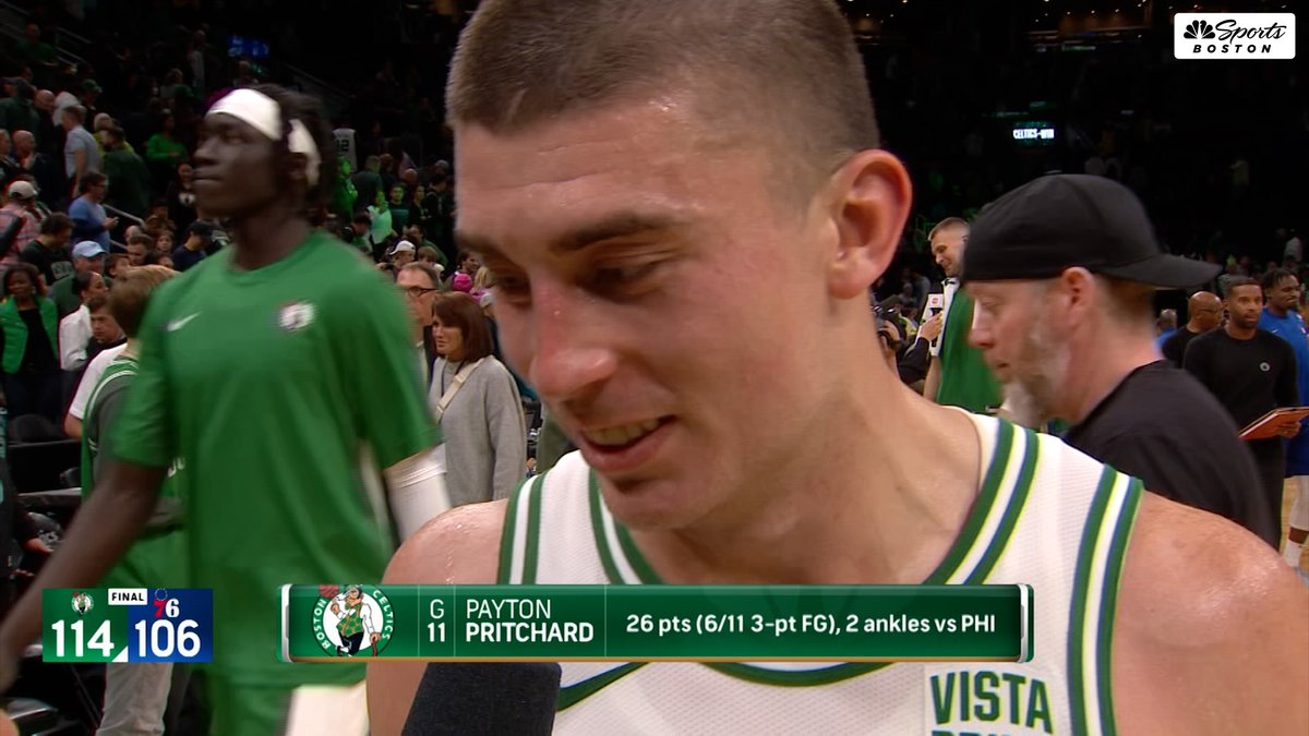 NBCSCeltics's tweet photo. 😏 https://t.co/MUXGb8zxSL