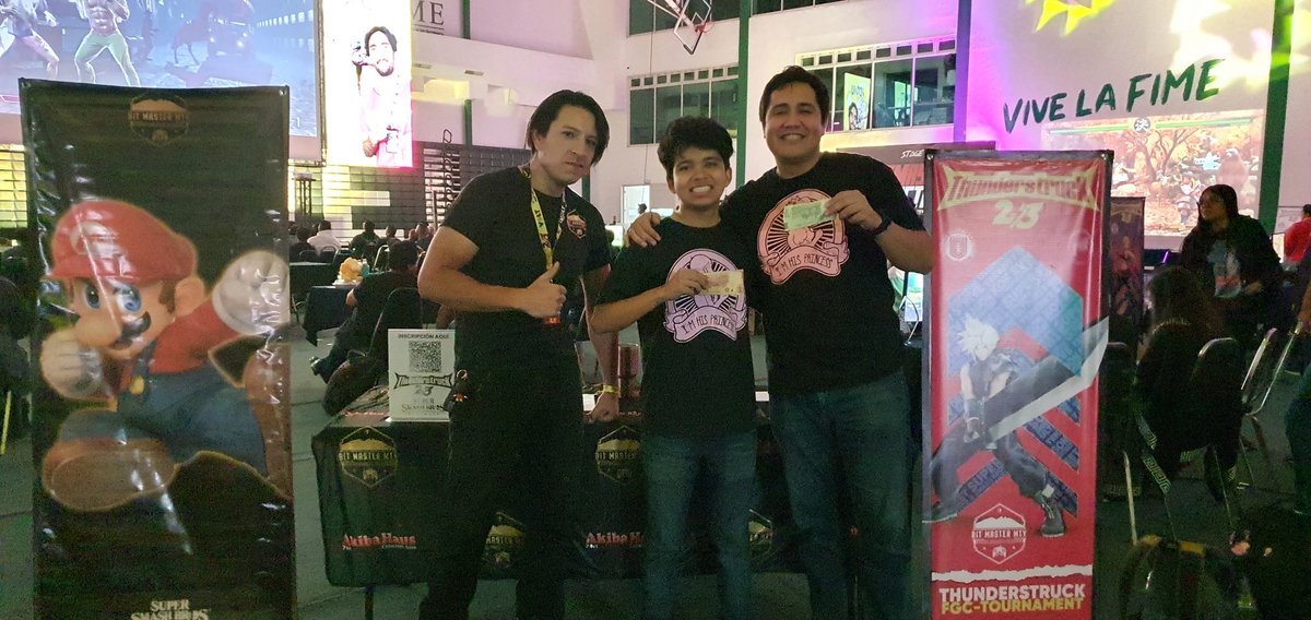Felicidades a los ganadores del torneo dobles
<a href="/Rox_Natsuki/">Roxなつき</a> <a href="/MHkaito/">kaitO🍑</a> 
#UANL #FIME <a href="/ThunderstruckM/">Thunderstruck • Fighting Game Tournament</a>