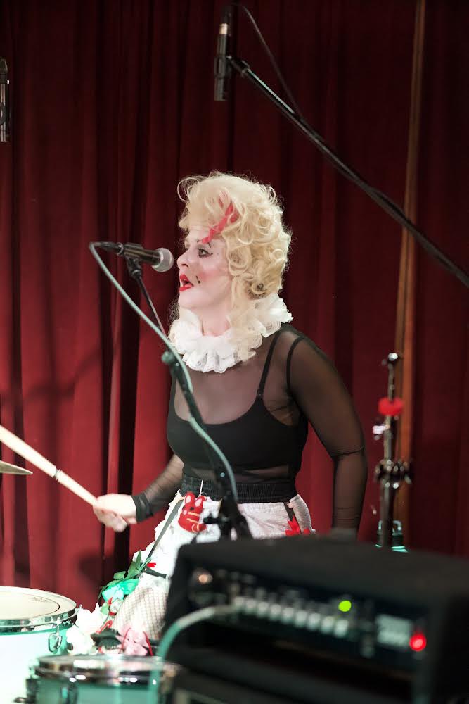 TheBlushes tweet media