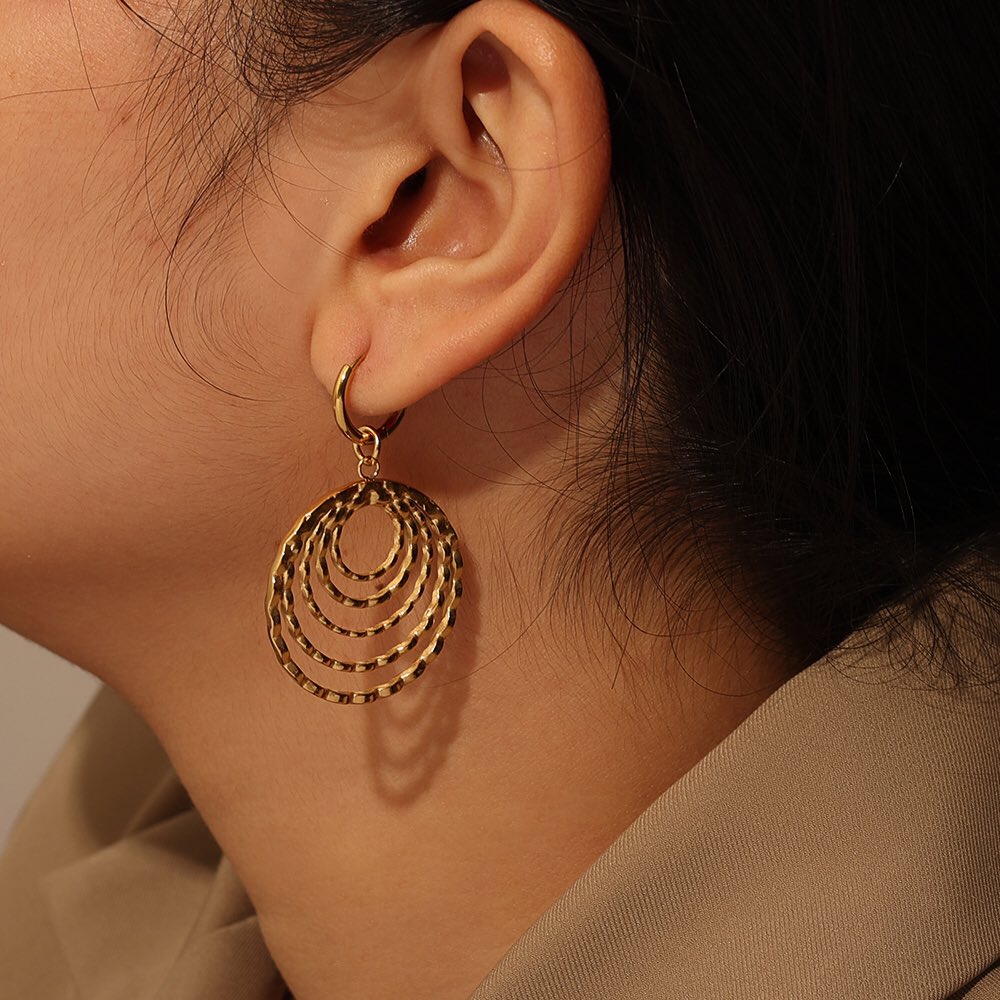 Wearing this piece to make everyday be a little brighter. #fashionable #earrings #jewellery #jewelry #jewelryaddict #circleearrings #newdesignjewels