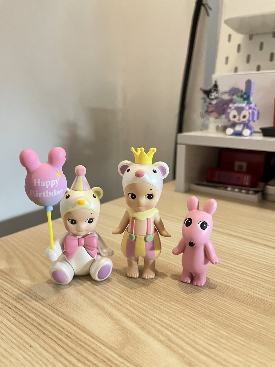 itsmeazuu's tweet photo. wtt uft lft sonny angel ph

have: secret birthday bear, secret afternoon tea bear, pink robby
want: turtle 🐢 

can offer others in same demand but diso is turtle 
(btw the bodies are swapped lang) https://t.co/0Gw2s89vXf