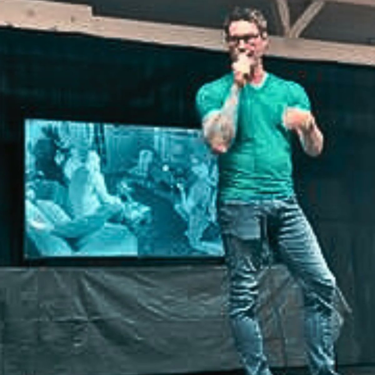 Aaron G Thompson tweet media