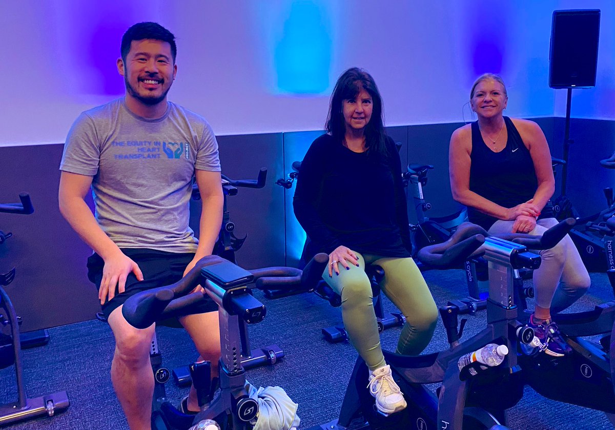 Nothing like a good spin class and hemodynamics lecture with <a href="/NirUrielMD/">Nir Uriel, MD MSc</a> to start off the morning! Really gets those brain cells firing 🚴🏻‍♂️! Also proudly reppin the <a href="/TEHTP_INC/">The Equity in Heart Transplant Project</a> gear at #HFSA2023!