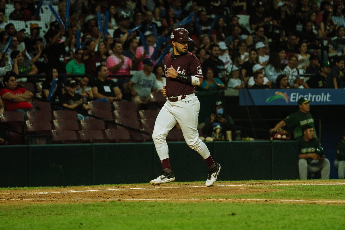 clubtomateros's tweet photo. TH💥💥💥MAS DILLARD💪

Primer turno como Tomatero: Doblete productor para ponernos en la pizarra😤.

#MuchoMásQueBéis 🍅 https://t.co/2CDk3Q4O7S
