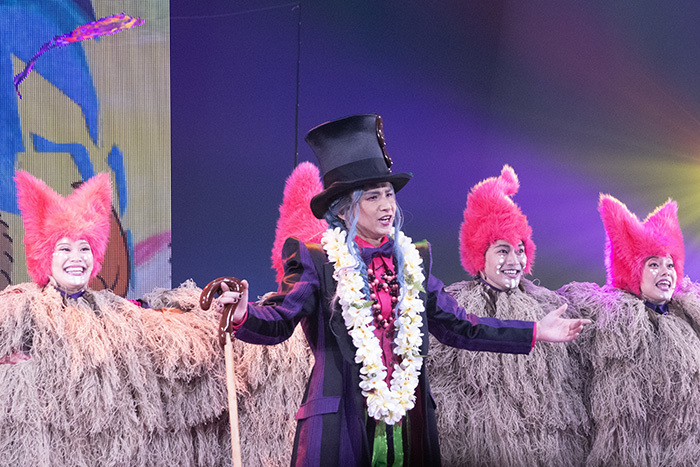 spice_stage's tweet photo. 堂本光一「世界で一番の出来じゃないか」と仕上がりに自信　日本初演『#チャーリーとチョコレート工場』会見＆ゲネプロレポート
#チャリチョコ
 https://t.co/9Zv7hrU3ng https://t.co/zWeb1O8PUU