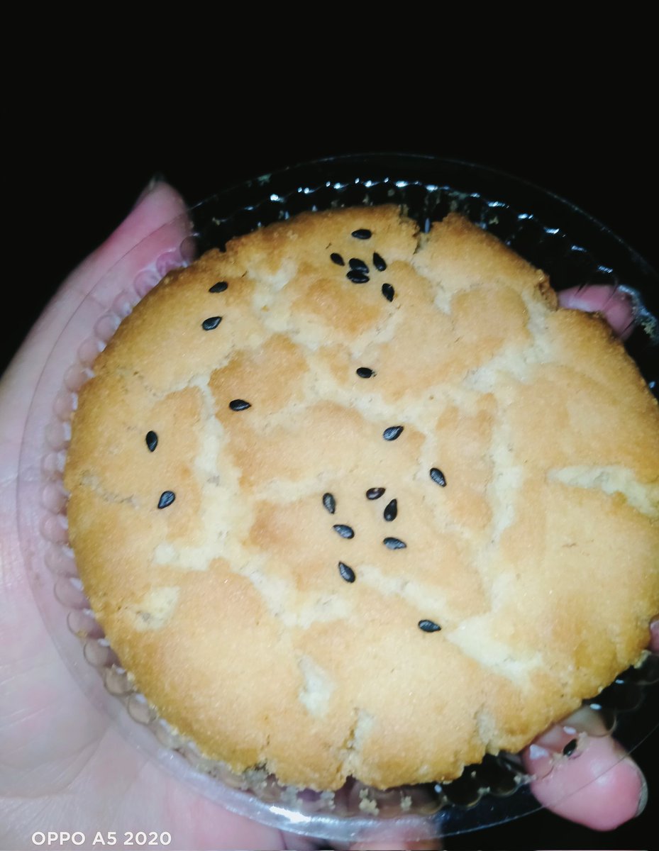 Segede teflon uk 12 cm 
Ada yg  pernah nemuin biskuit Segede ini nga gais