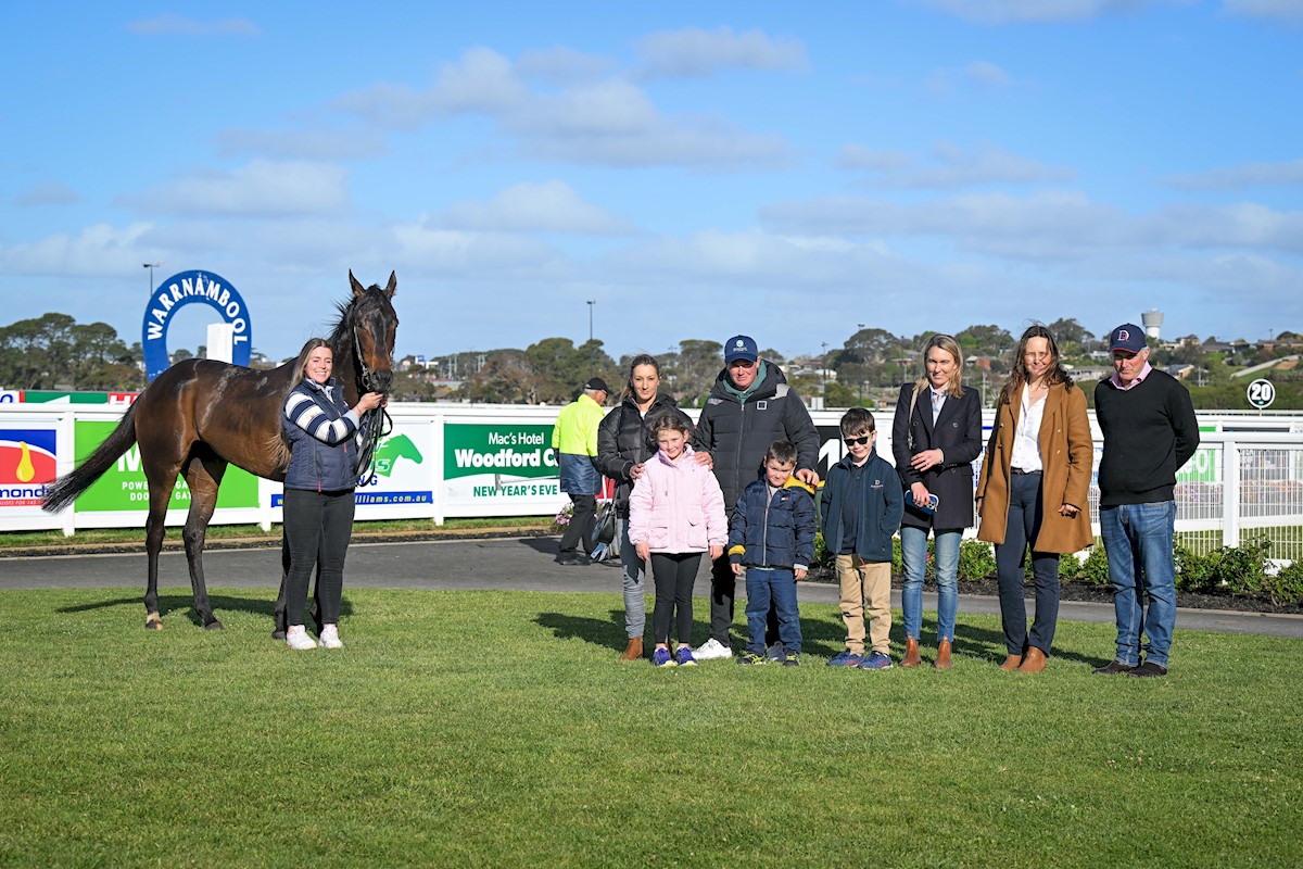 A huge thank you to our race day sponsors for the racing on Friday 6, October. R1: Sungold Milk R2: J&P Advanced Plastering R3: Pearson's Nursery R4: Warrnambool Mazda R5: Run 4 CJD R6: Luke Williams Real Estate R7: Smith & Sons Warrnambool R8: Matko Hire