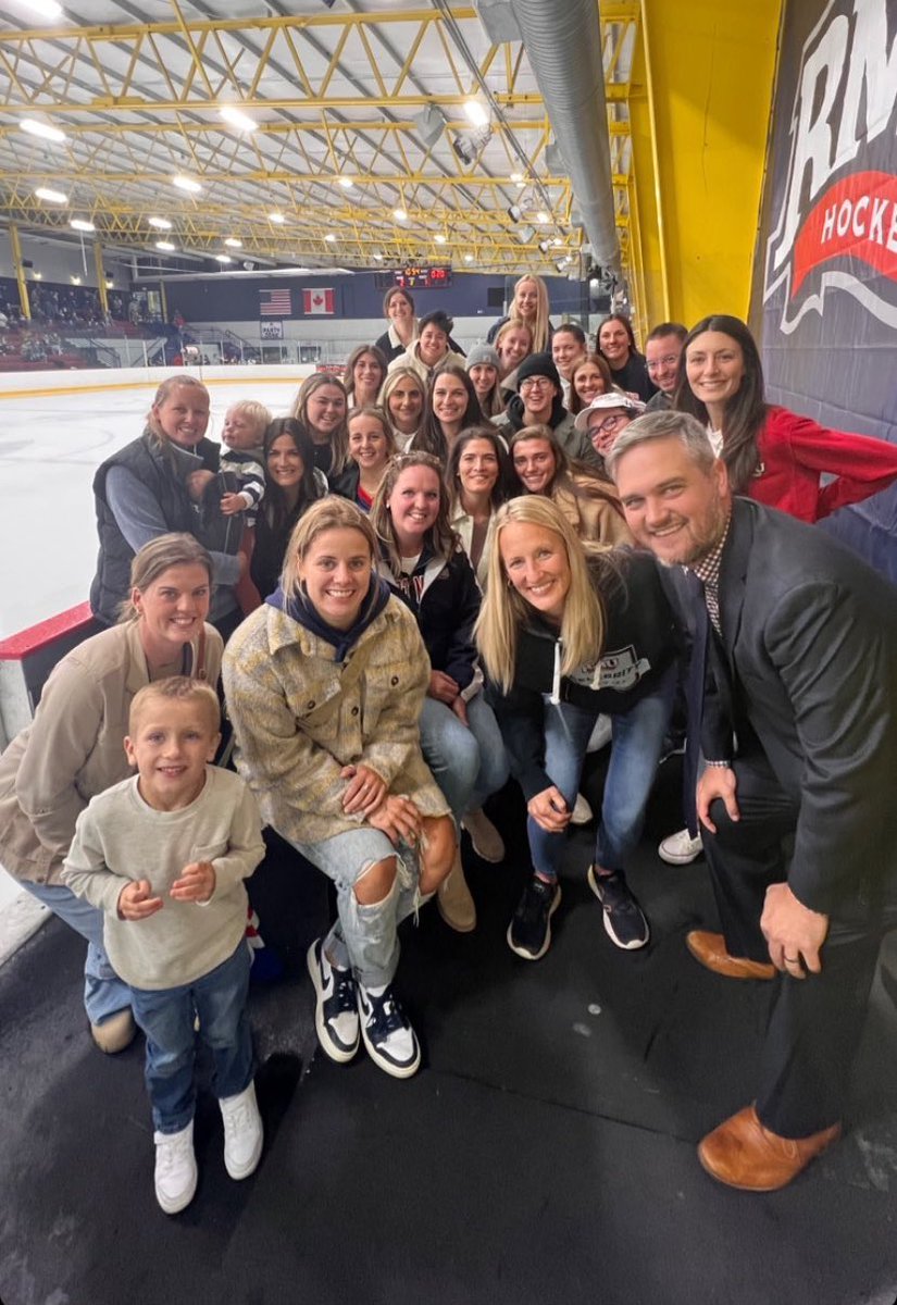 ColonialHF's tweet photo. To the alums of @RMUMHockey and @RMUWHockey - thank you for coming back home to celebrate the return of your teams! It was great getting the RMU Hockey Family back together! Looking forward to many more alumni celebrations for years to come! 
📸@JustinBerlPhoto https://t.co/C9pA1MgCRJ