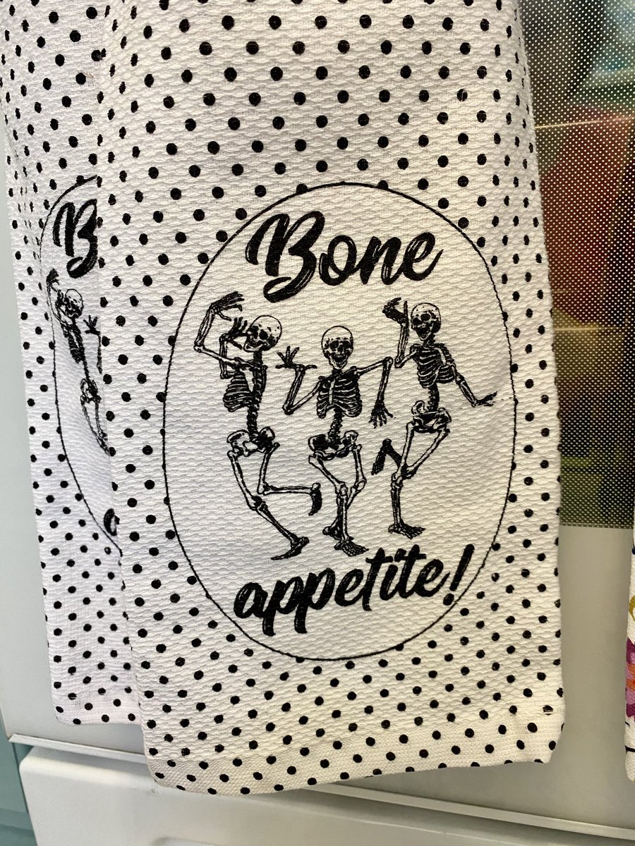 RCrocheting's tweet photo. Save your spoons for something better! These towels won’t be pulled in the floor by pets or little hands and are harder to steal for gross clean-up projects.
 https://t.co/ozUHUBox6f
#Skeleton #Halloween2023 #vintageinspired #Polkadot #fallseason https://t.co/RbBJQN19t5
