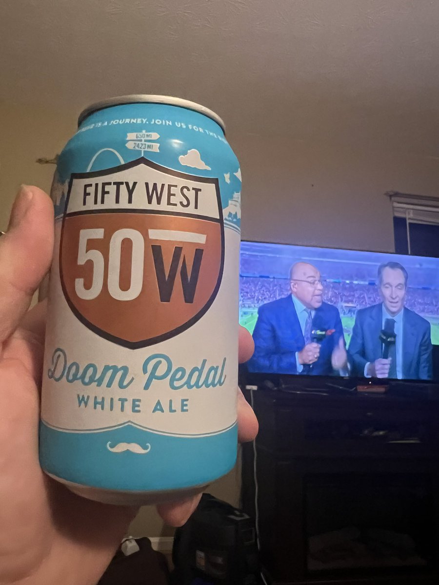 OrangeArrow4's tweet photo. Had to celebrate with some delicious @FiftyWestBrew this #DoomPedal is elite! Whatβs your favorite 50W Brew? #RuleTheJungle https://t.co/8Li5UqQ17h