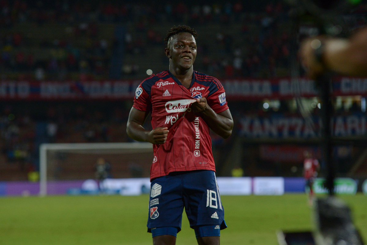 latribuna_col's tweet photo. ¡Firme en la parte alta de la tabla! 🫡

El @DIM_Oficial derrotó 2-0 a @AtleticoHuilaof en la fecha 16 de Liga Betplay 🏆

Los dirigidos por Alfredo Arias suman 29 puntos y son terceros en la tabla.

Próxima fecha: Clásico Paisa 🔜⚽️

📸: @vclavijo16 https://t.co/jHjJe0hOsA