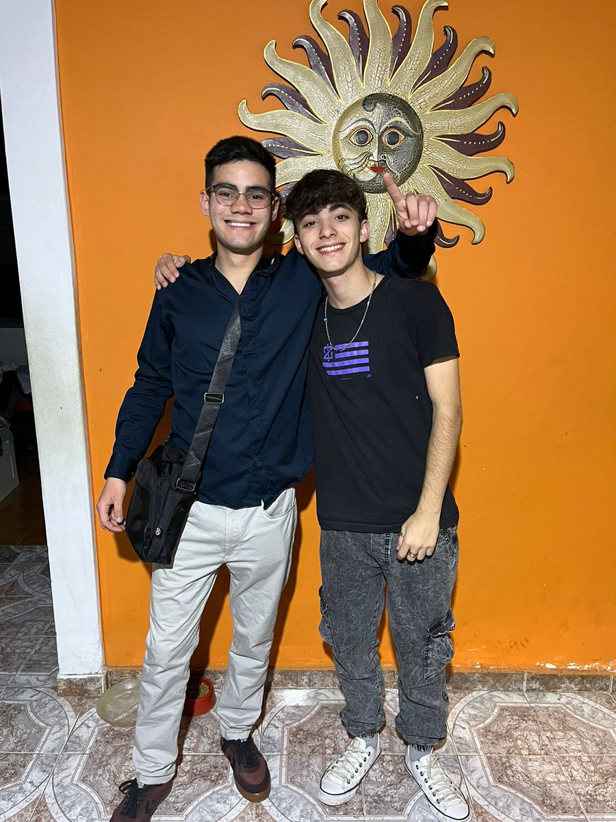 valentinoo_dm's tweet photo. twitt fijado hasta q nos volvamos a ver 🤍 https://t.co/rbvhRFSVGG