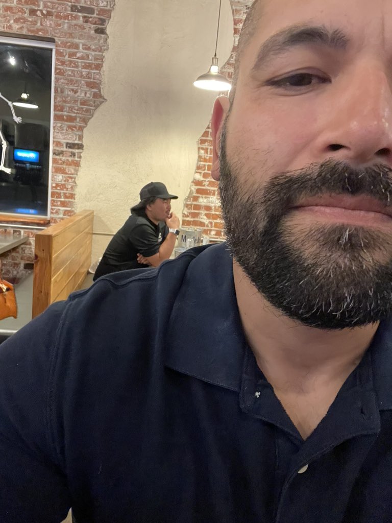 Dario_Jr12's tweet photo. @badfriends_pod  bob I think I found your long lost son in California https://t.co/jxJVowi0eY