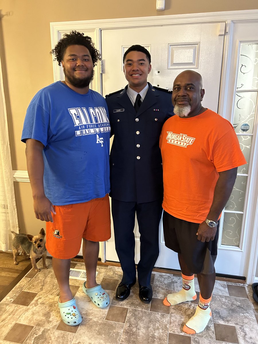 carrd1994's tweet photo. Blessed to have the whole team together this weekend ๐๐ฟ๐ช๐ฟ. You know we put it down on the grill/kitchen too. โฆ@Hiro_Carrโฉ โฆ@dextercarr75โฉ โฆ@acarr715โฉ https://t.co/ahuNyrBqcM
