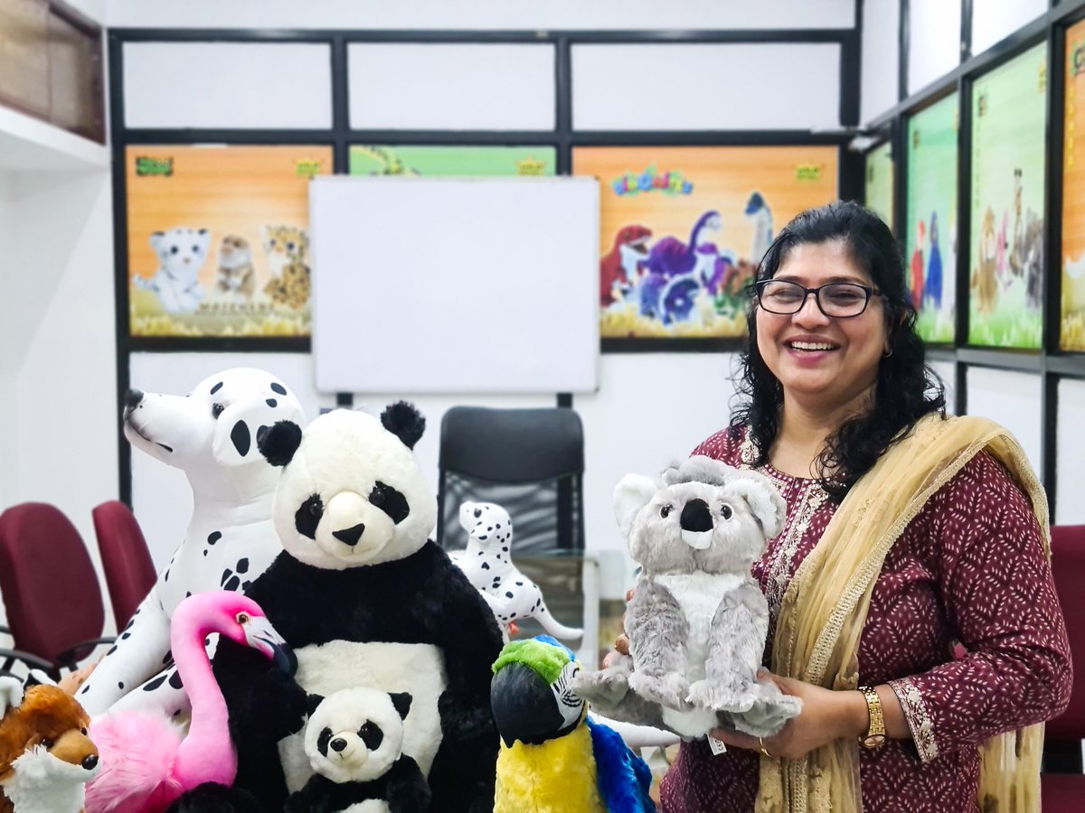 WOMEN IN WILD REPUBLIC 🧡
Introducing Sofia, our Senior Manager Planning, who plays a crucial role in coordinating our production processes. 🤝 She's a driving force behind our commitment to sustainability. 

#WomenEmpowerment #SustainableProduction #WildRepublic