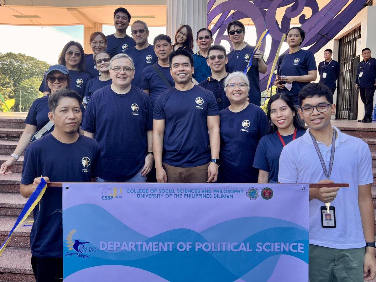 upd_polsci's tweet image. The @upd_polsci faculty, staff, and students at @UP_CSSP’s CSSP@40 parade.

#CSSPat40
#KAPP