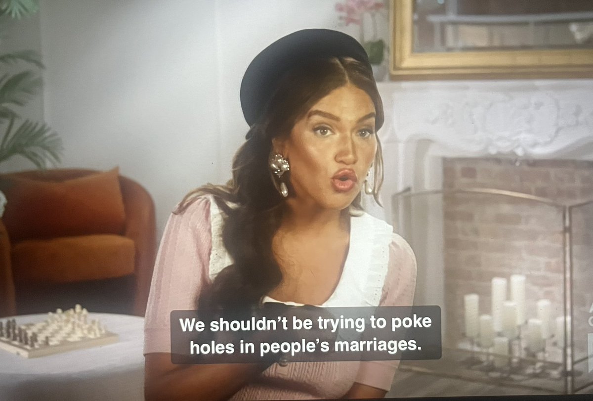 hotmessUD's tweet photo. “The only time you want to poke holes is in condoms with really rich men.” -Brynn #Brynn #RHONY https://t.co/zjnnNro2Qo