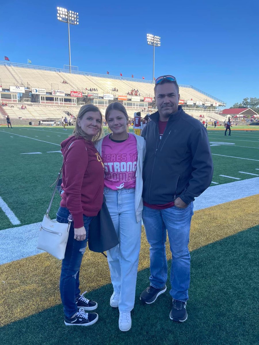 ULM got them a stud!  Hollie Thomas on her official visit this weekend.  Keep on eye on this one she’s going to make some noise.

Talons Up! 🦅💚🖤💚🖤

#hardworkpaysoff
#ulmwarhawks
#TDD