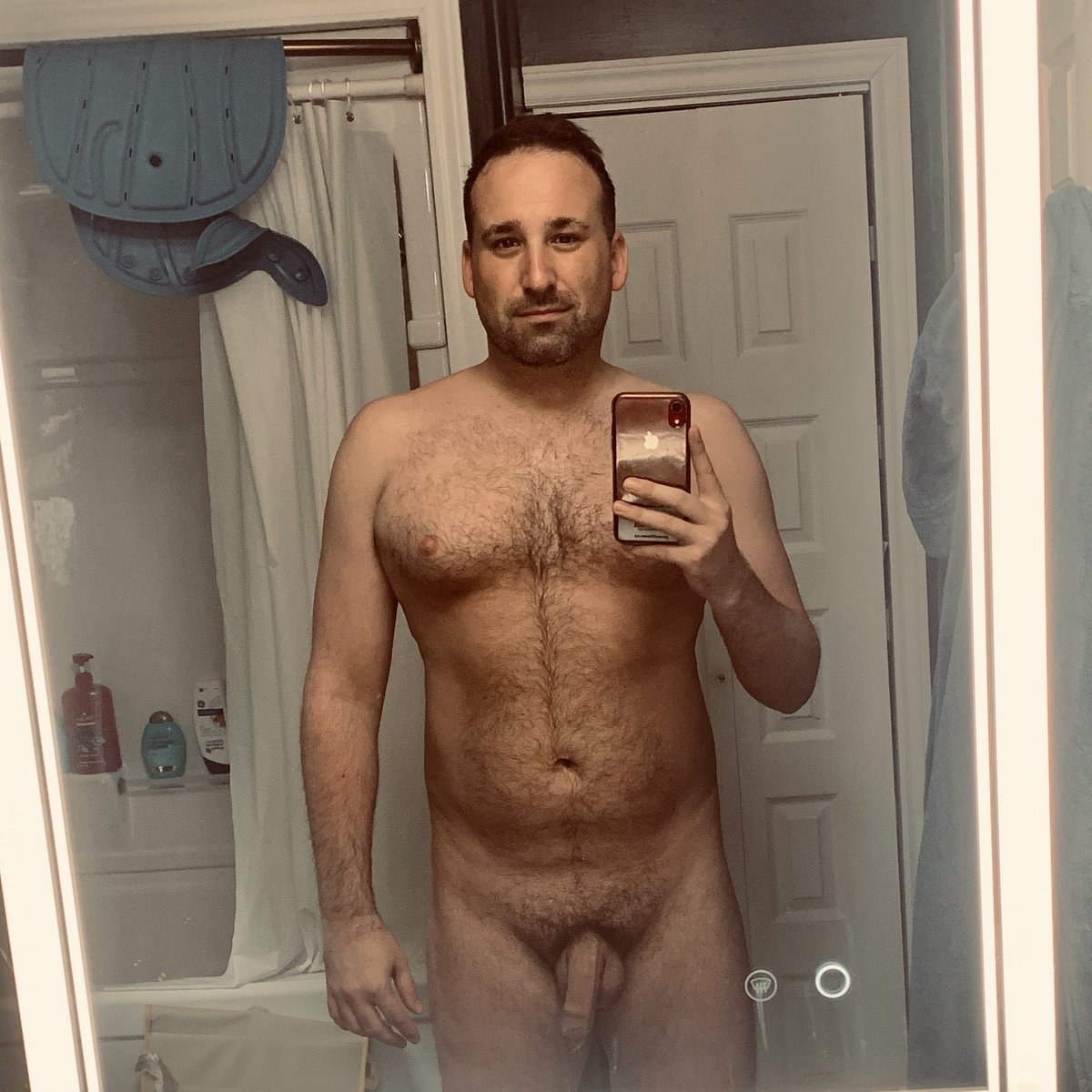 NakedBoyTo's tweet photo. @grgisthewerd @girthyvvang Uncut @andreinamsterd1 https://t.co/7iJbkyRsja