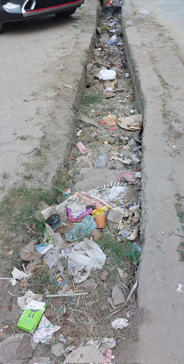Findindian's tweet photo. #SmartCity
#Ghaziabad
#Ward98
No work on ground. All responsible and authorities are sleeping.
Location- whole ahinsa khand2, indirapuram, Ghaziabad
#Election2024
@myogiadityanath @CMOfficeUP @PMOIndia @Gen_VKSingh @gdagzb https://t.co/SuLXw6wVYn